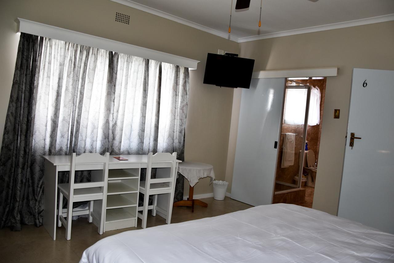 34Onlincoln Guesthouse Белвил Екстериор снимка
